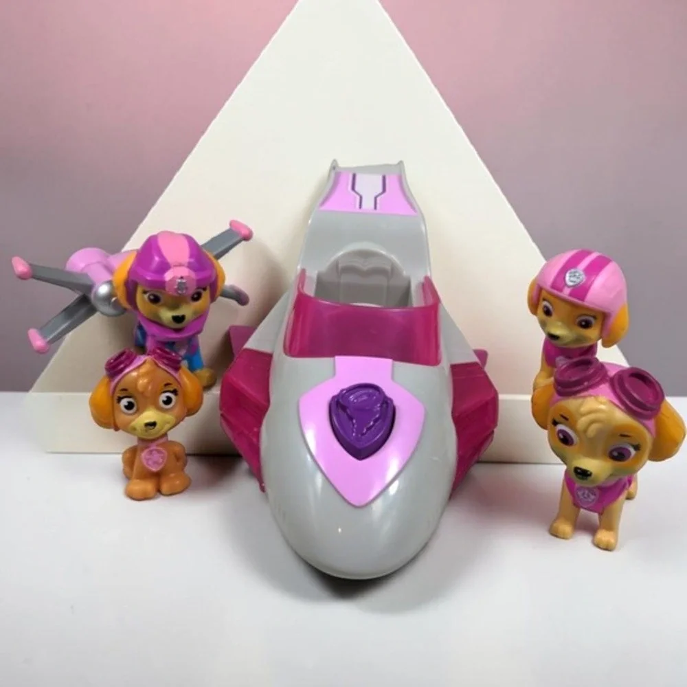 Paw Patrol Skye Super PAWs Deluxe Jet & 4 Figure Hero Rescue Sky Starter Toy Lot